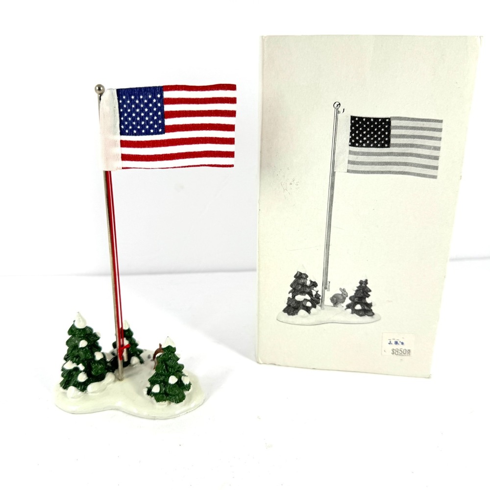 Department 56 Village Flag‎ Pole #5177-2 American Flag Accessory w Box